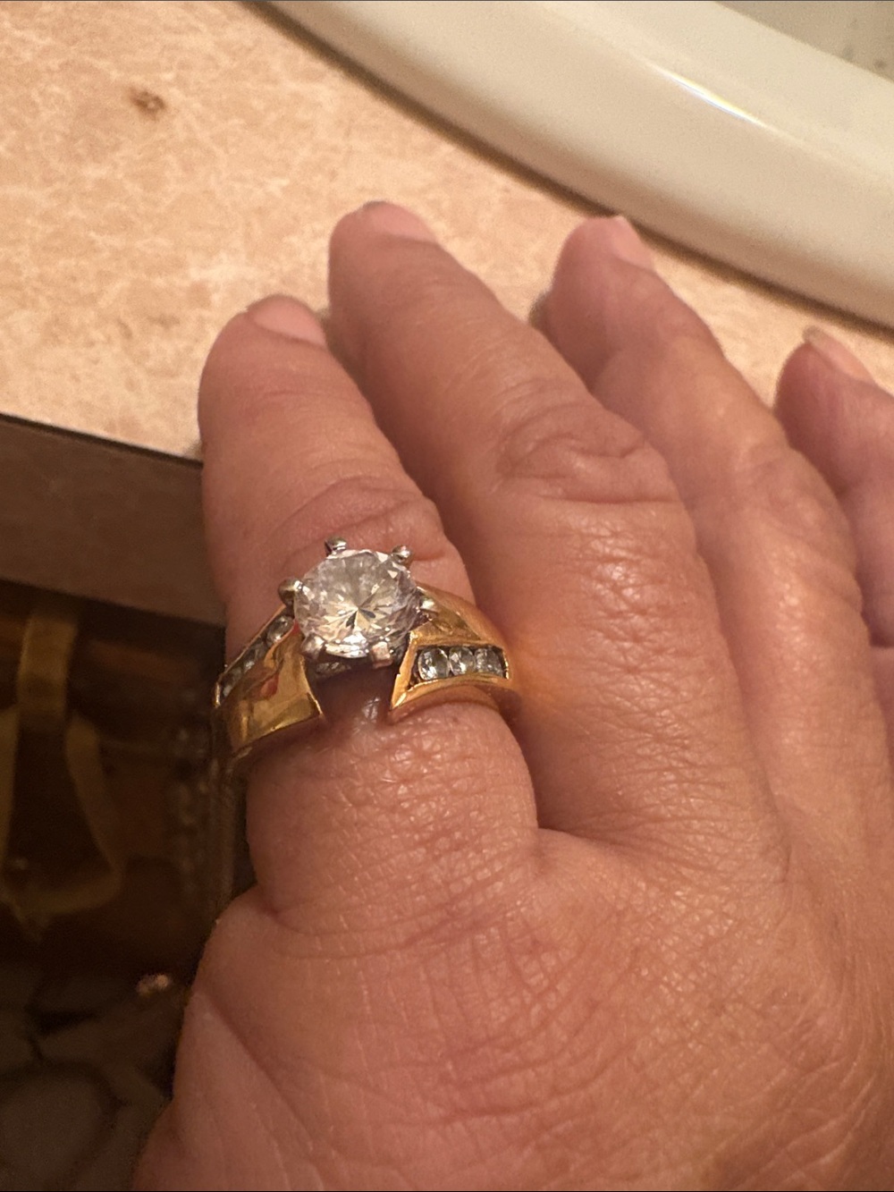 Vintage RS Covenant gold tone Ring Sz hh